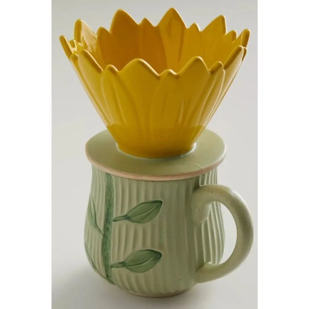 Sunflower Shaped Pour Over Coffee Dripper and Mug Set - Picture 8 of 8